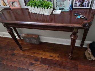 Entryway table