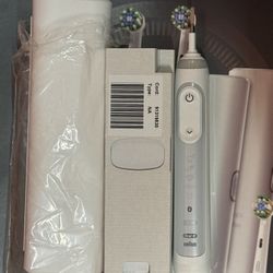 New Oral-B Electric Toothbrush