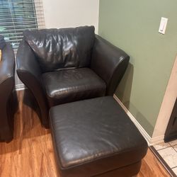 Leather Chair With Ottoman 