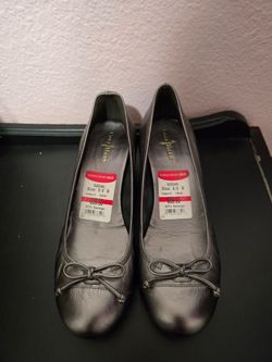 Cole Haan gunmetal size 8.5 shoes