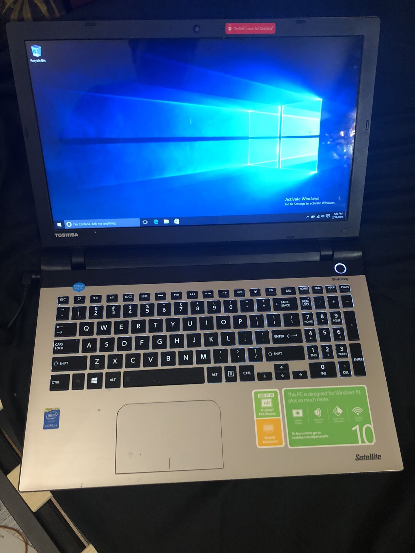 Toshiba laptop L55 C5272