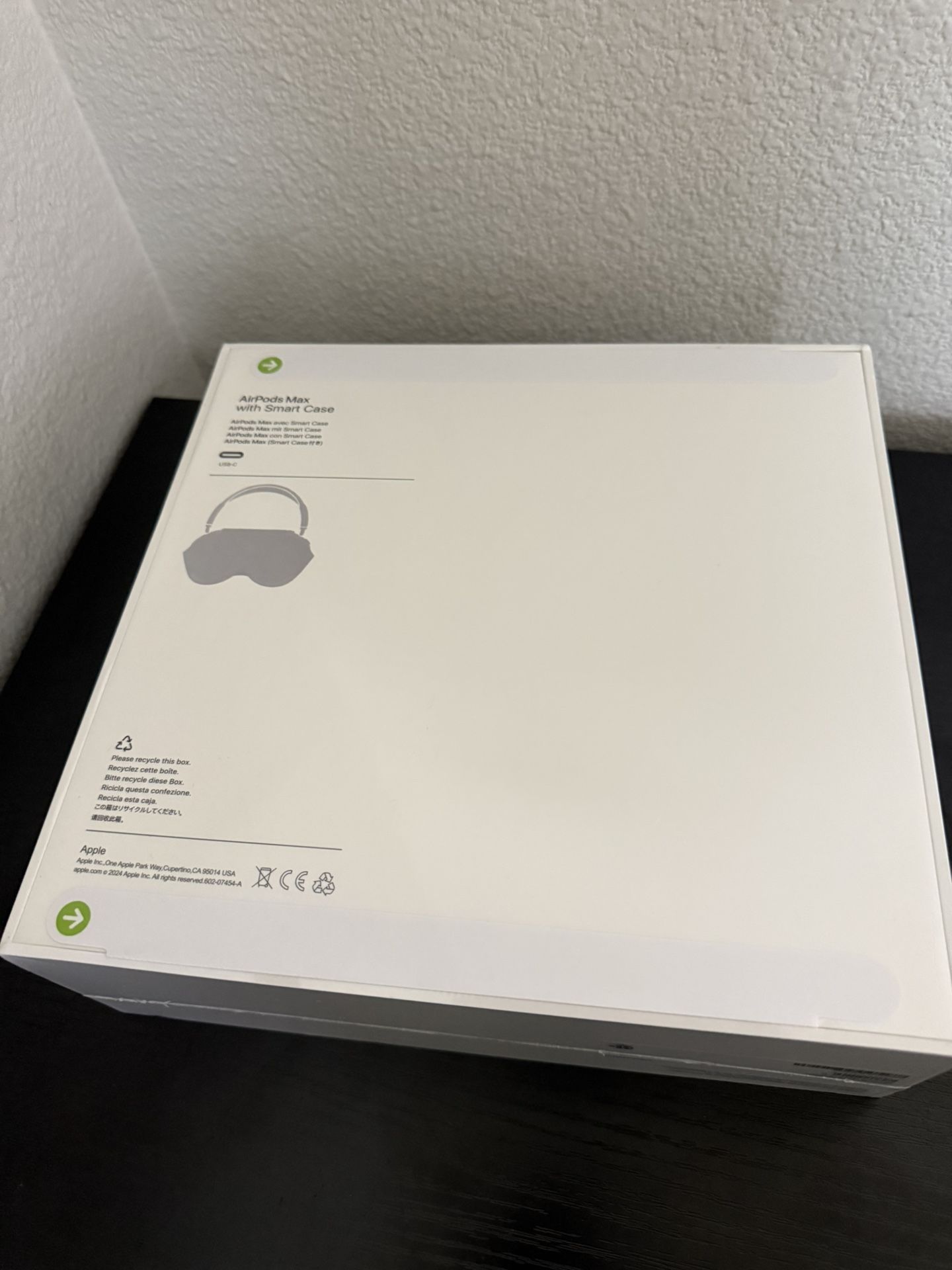 airpod max starlight