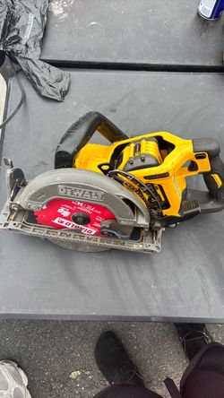 DeWalt FlexVolt Circular Saw