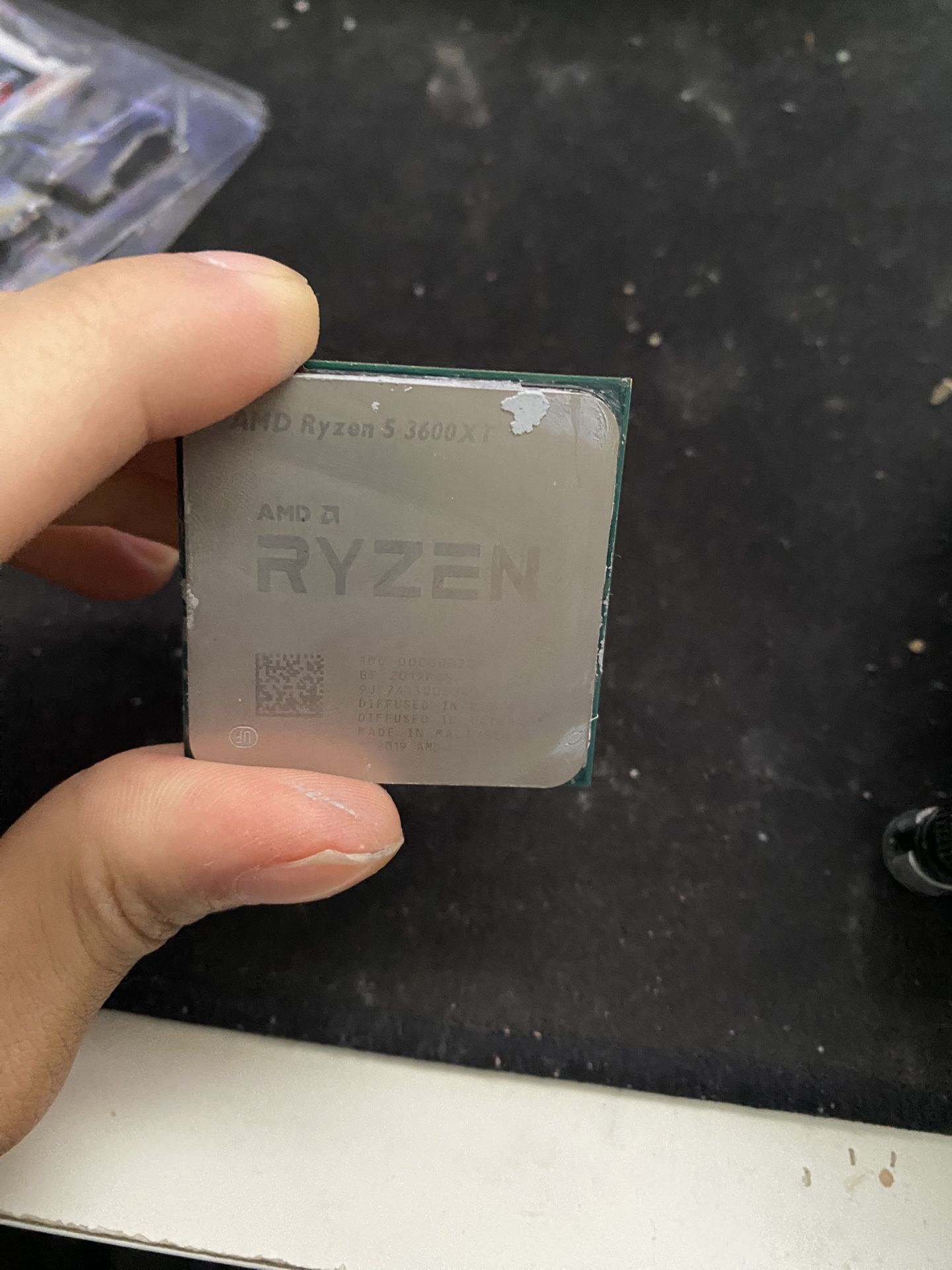 Ryzen 5 3600xt With Stock Cooler 