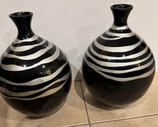 Art Glass Vases Black and Silver Swirl Set of (2)