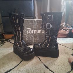 Demonin Boots