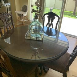 Dining Table Set. 