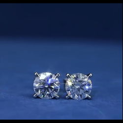1ct vvs lab diamond earrings in silver setting