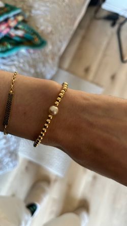 Rose gold and pearl bracelet