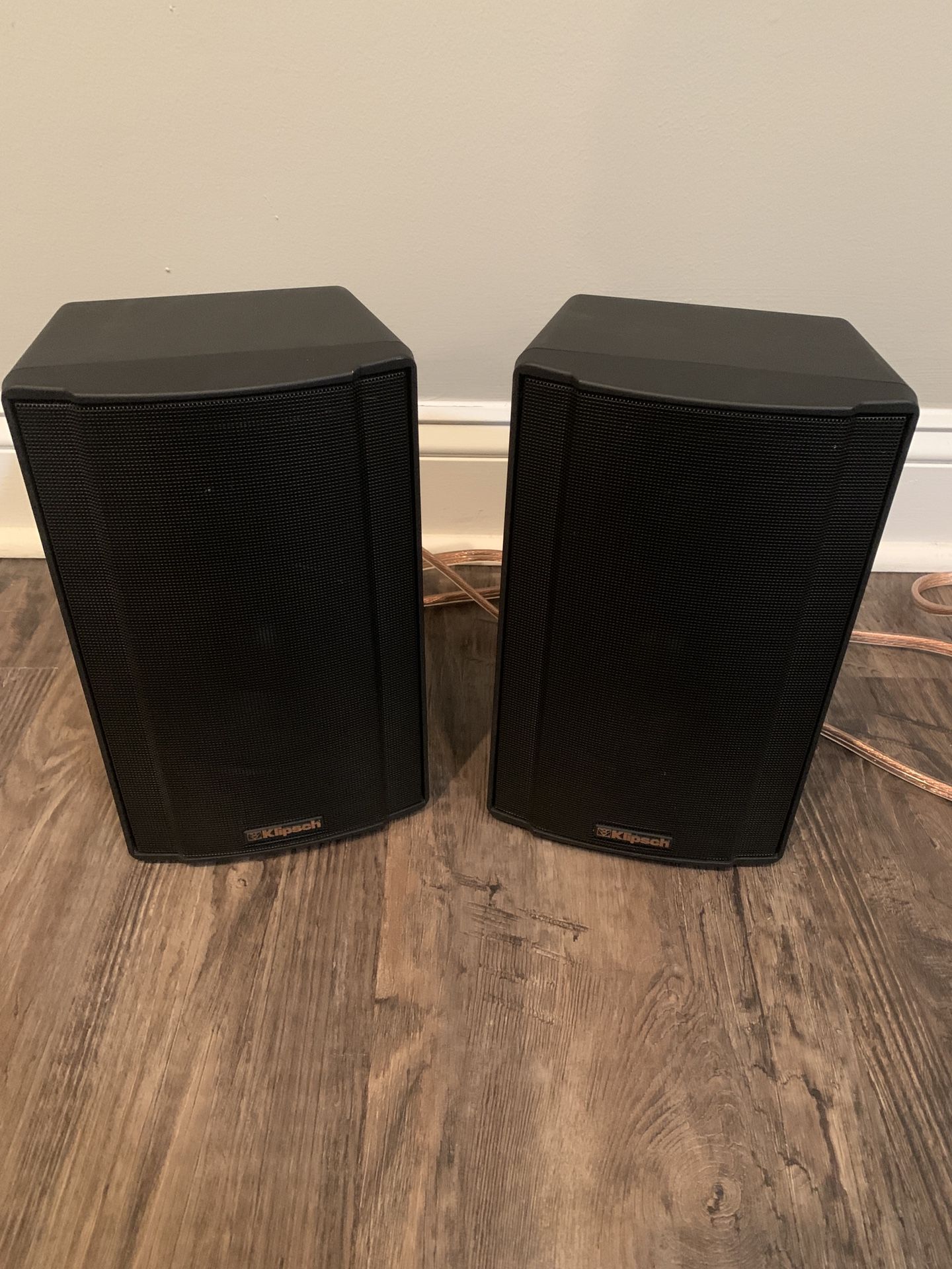 Pair of Klipsch KSB 1.1 Bookshelf Speakers BLACK Tested & Working for