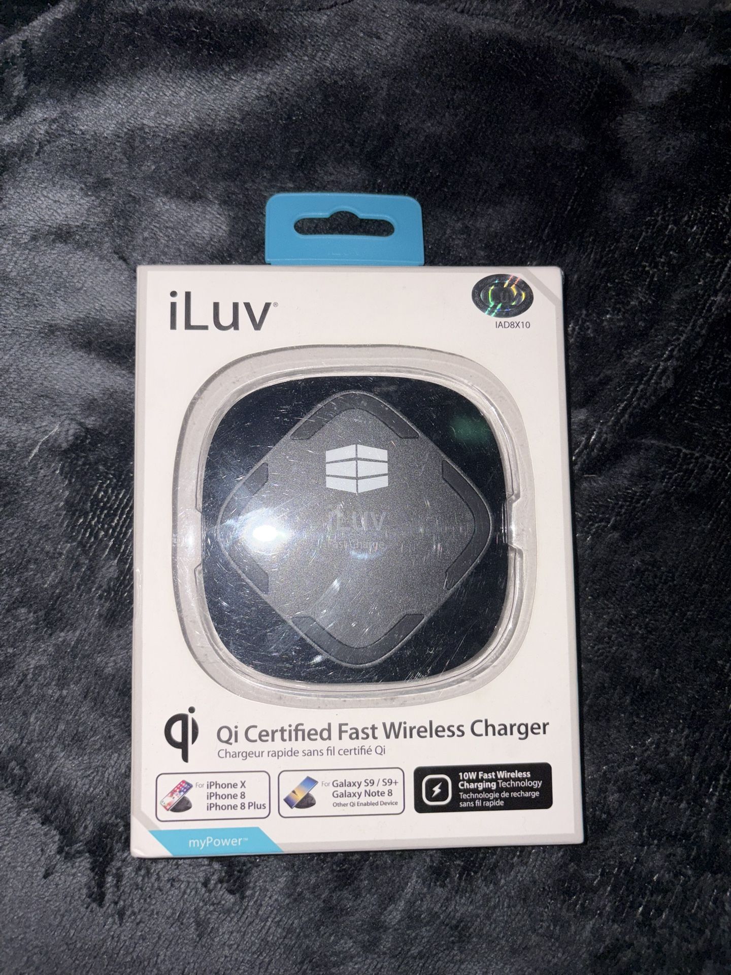 iLuv Qi Certified Fast Wireless Charger