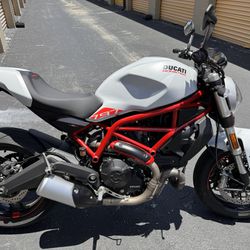 2020 Ducati Monster 797 - 405 Miles Clean Title