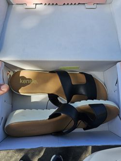 Sandles