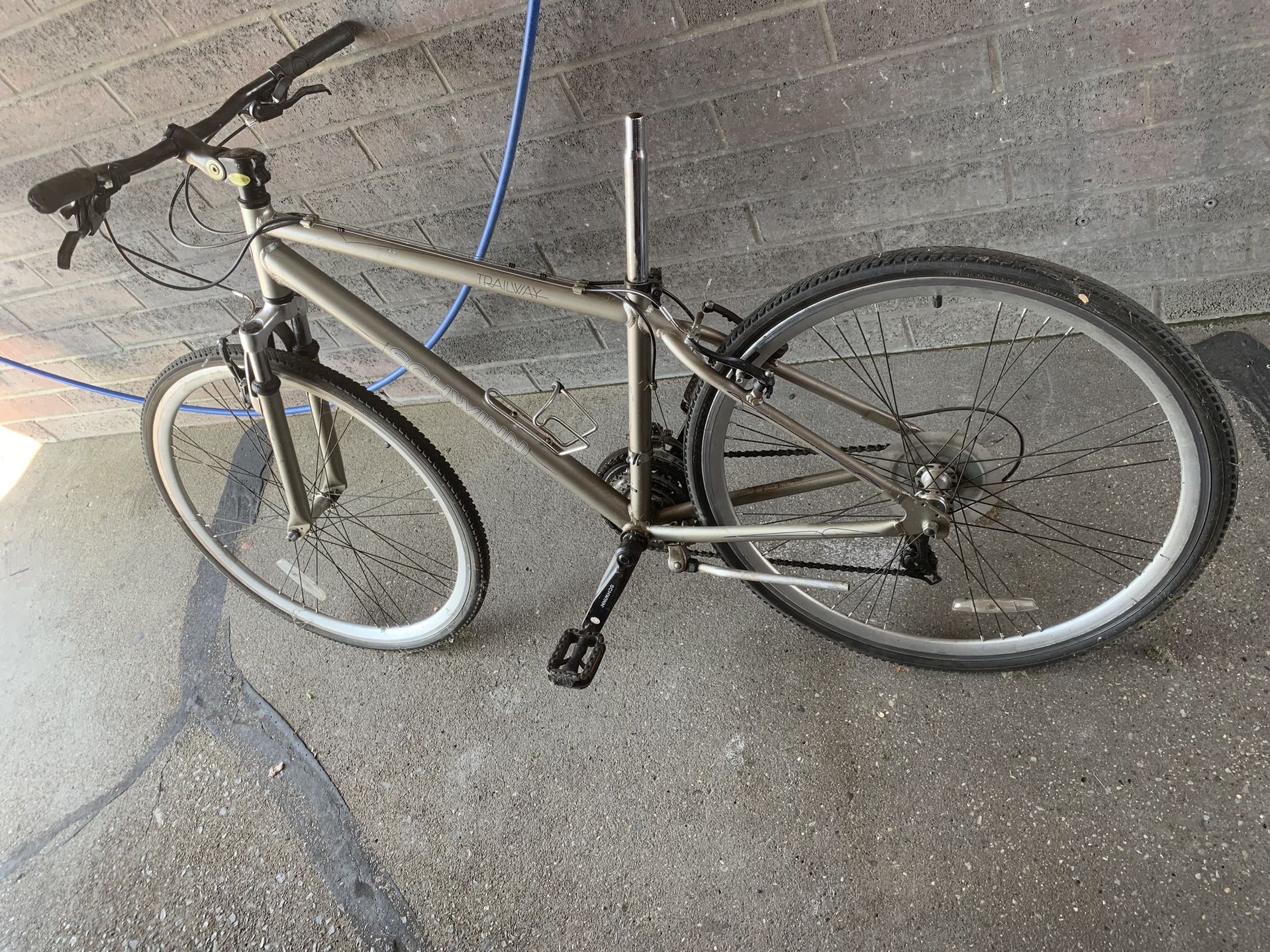 Schwinn Trailway Bike 28”