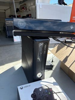 Xbox 360 with games