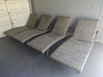 4 Outdoor patio chaise lounge chairs, pool furniture loungers adjustable