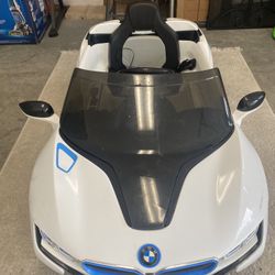  BMW  Kids Toy Car Ride Need New Battery  