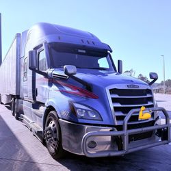 2022 Freightliner CASCADIA 126
