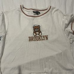 Brooklyn teddy bear Crop Top 🧸 size L, rarely worn, great condition Crop Top.