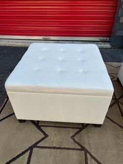 Ottoman!! Tufted Storage Ottoman!! Dimensions: 27” x 27” x 17” Height