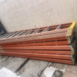 Escaleras de 14 pies de fibra de vidrio doble subida casi nuevas $425 cada una