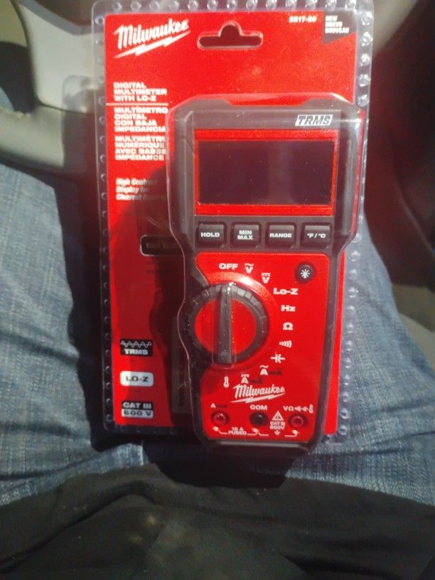 Milwaukee Digital Multimeter With Lo-Z