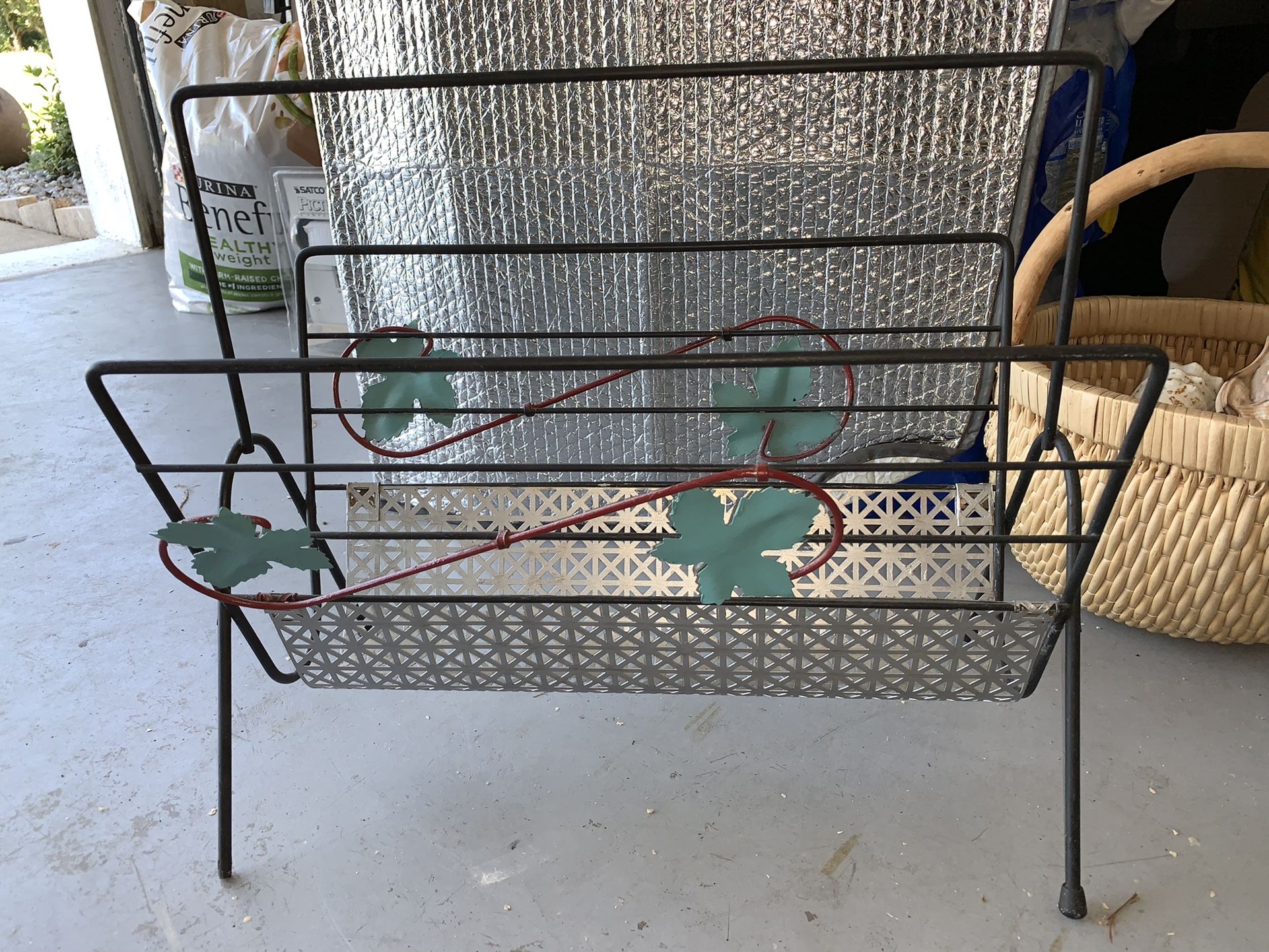 Magazine / Towel Etc Metal Rack