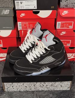 Jordan 5’s Metallic