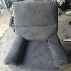 Recliner rocker