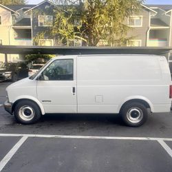 GMC SAFARI CARGO VAN 2002
