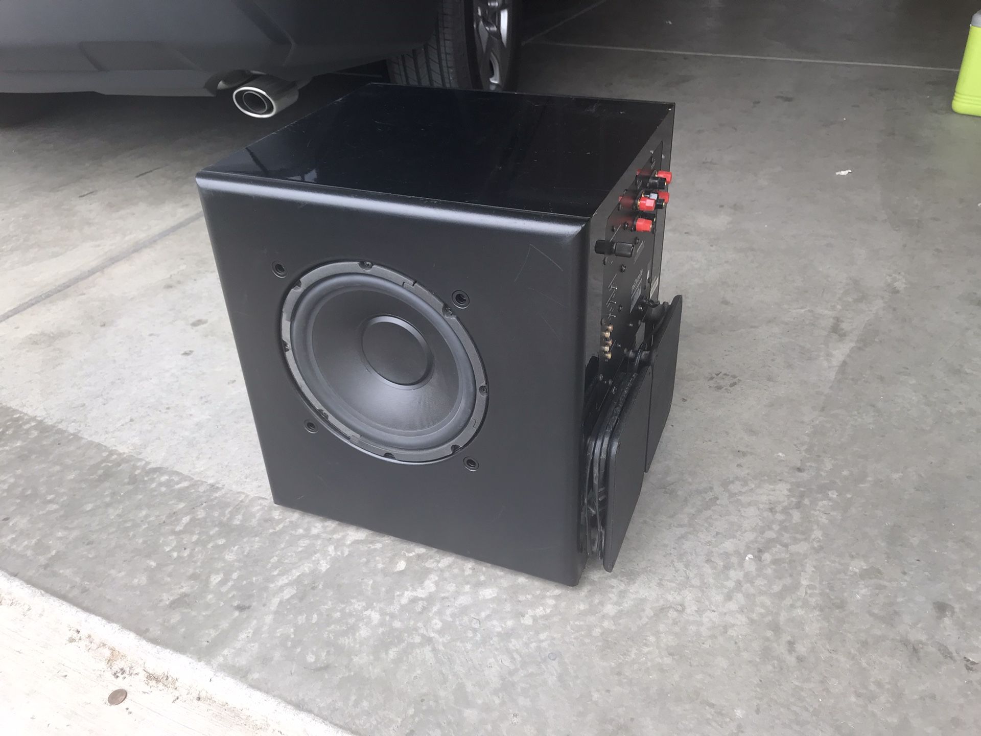 Polk Audio Powered Subwoofer 