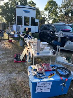 🚨 TODAY ONLY! HUGE COMMUNITY GARAGE & MOVING SALE! 🚨