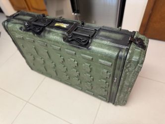 Heavy-duty Military Transit Case by ECS Case  Becklin Holdings