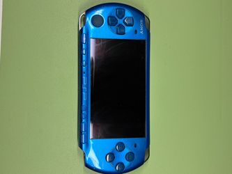 Sony PSP 3000 Blue w/Memory card and UMD game
