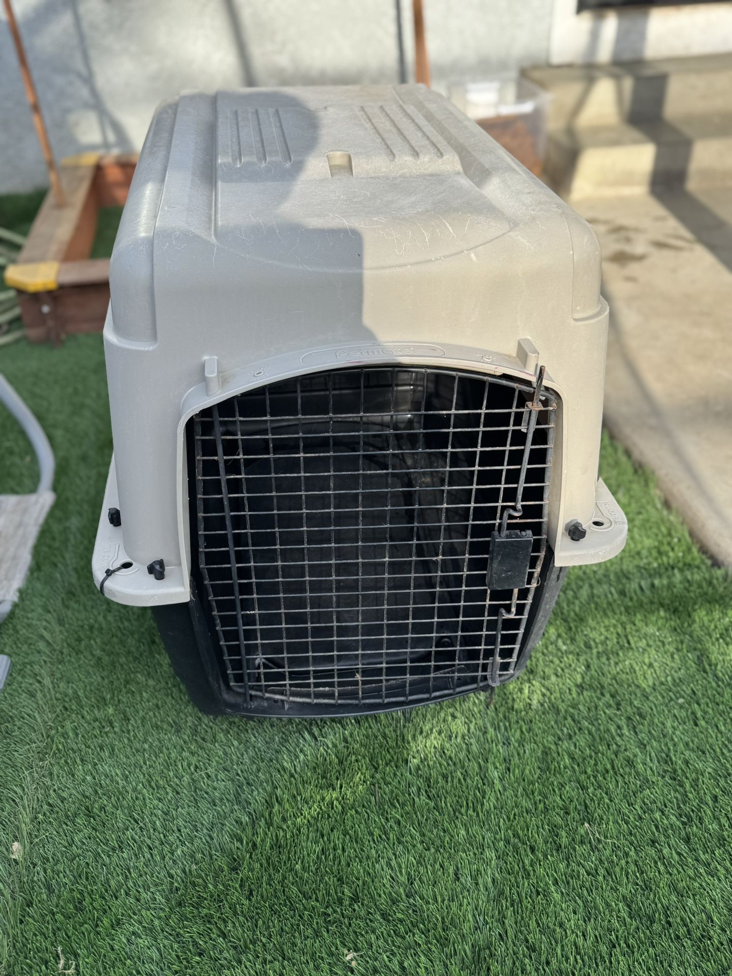 Dog Crate/ Cage