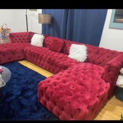 Big Red Velvet Sectional Real Clock Table Rug 