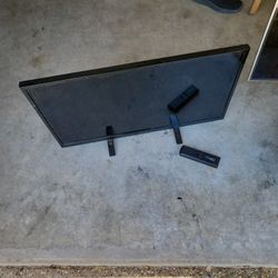 Insignia Tv 35"