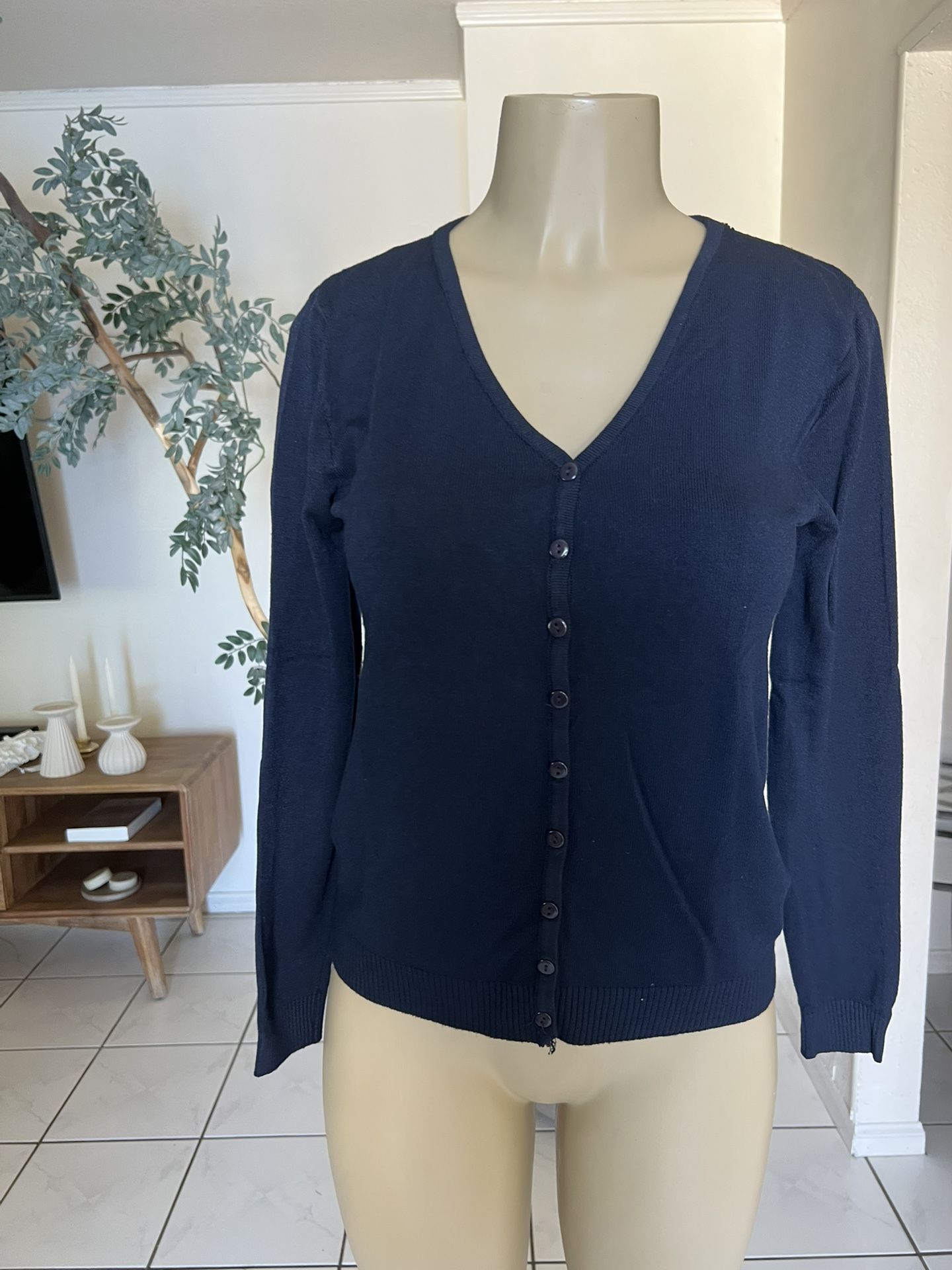 Navy Blue Sweatshirt Size Medium 