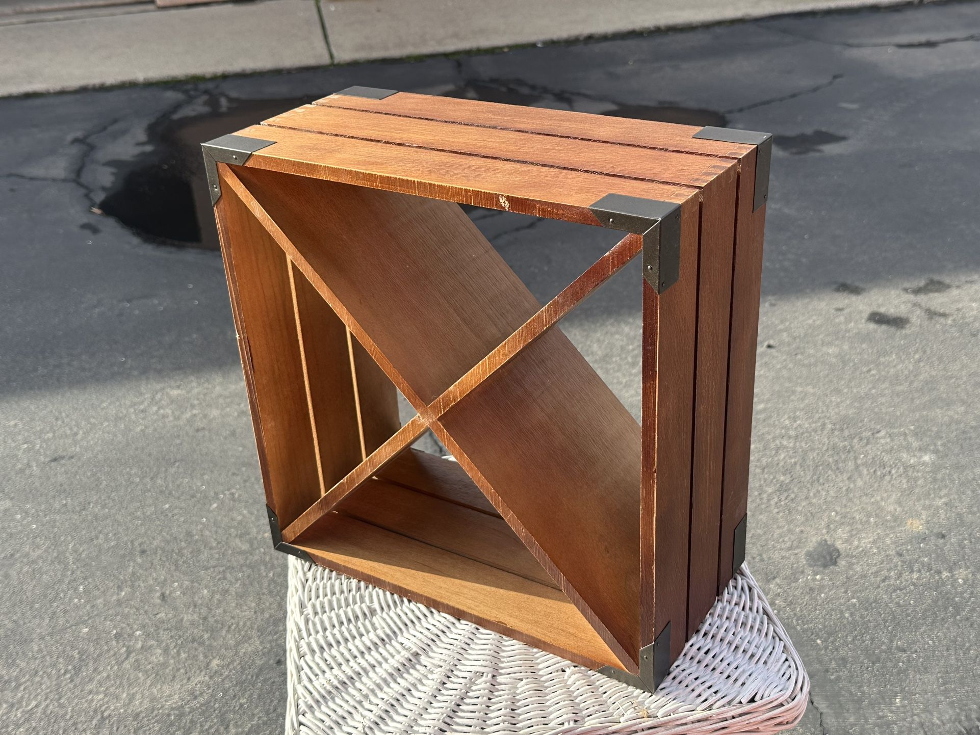 Mid Century Modern - Bottle Holder