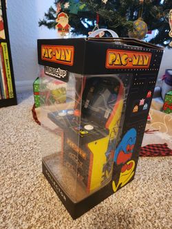 Pac-Man 16 Bit Gaming Collector Cade
JUST OVER 1 FOOT