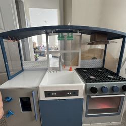 Little Tikes Chef Kitchen 