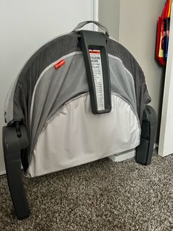Fisher-Price Portable Baby Bassinet