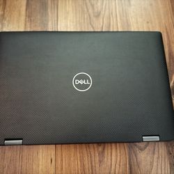 Dell 2-in-1 Latitude 7420 Laptop