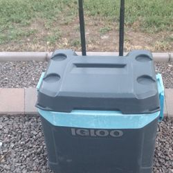 Igloo Rolling Cooler 