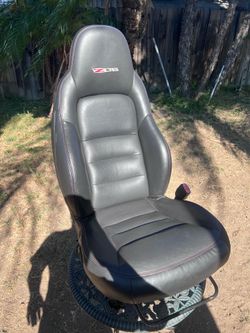 C6 Zo6 seats