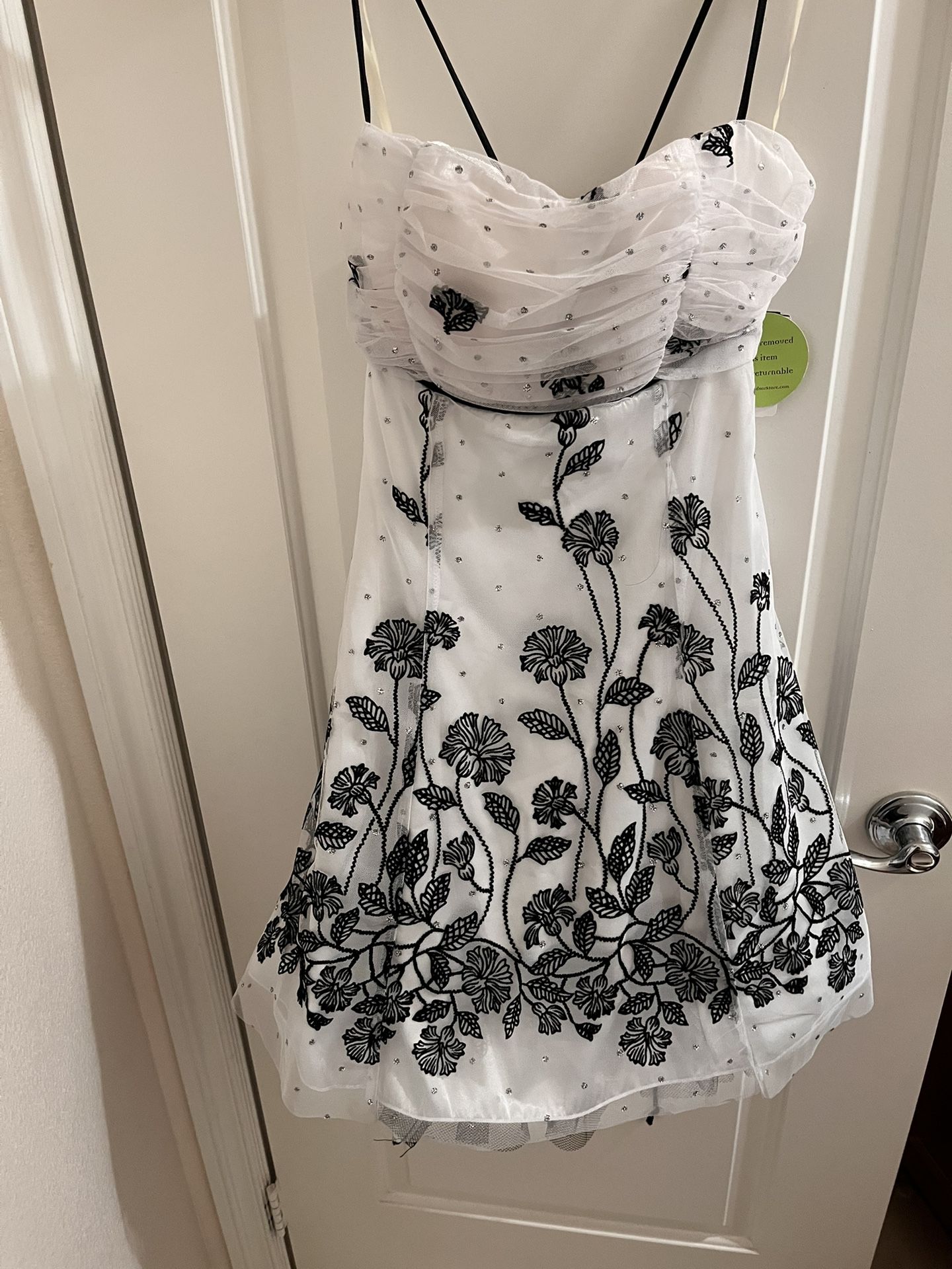 Size 5 Dress Windsor White 