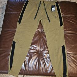 TLF Charger Joggers Lizard Mens Pants