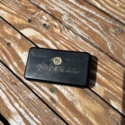 Antique Snake Bit Kit