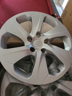 HUBCAPS TOYOTA
