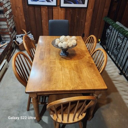 Solid Wood Dining Table 